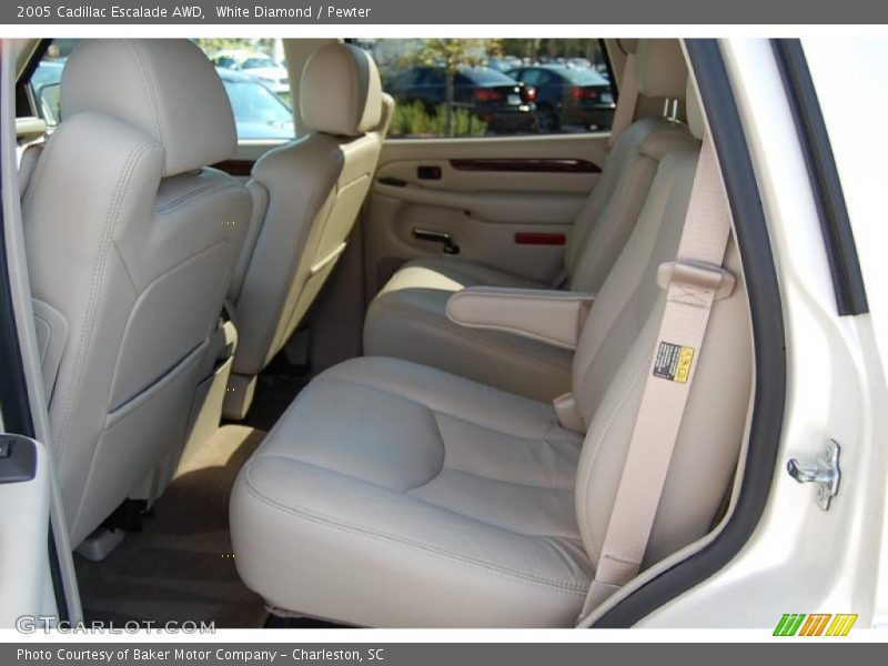 White Diamond / Pewter 2005 Cadillac Escalade AWD