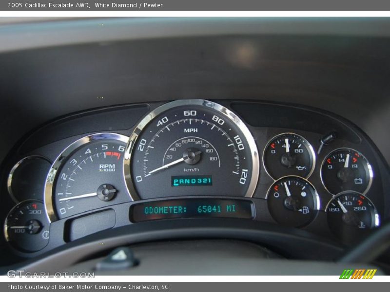 White Diamond / Pewter 2005 Cadillac Escalade AWD