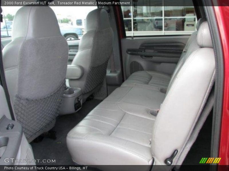 Toreador Red Metallic / Medium Parchment 2000 Ford Excursion XLT 4x4