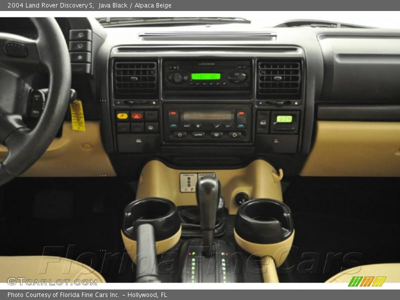 Java Black / Alpaca Beige 2004 Land Rover Discovery S