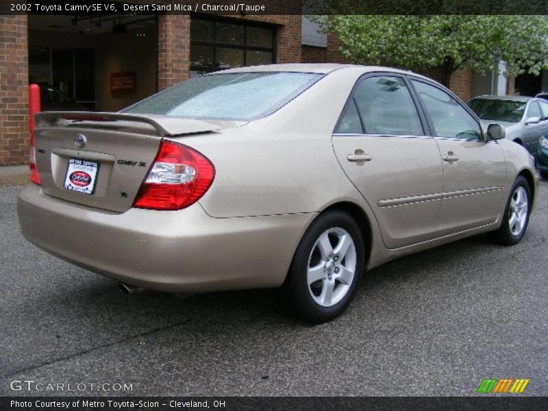 Desert Sand Mica / Charcoal/Taupe 2002 Toyota Camry SE V6