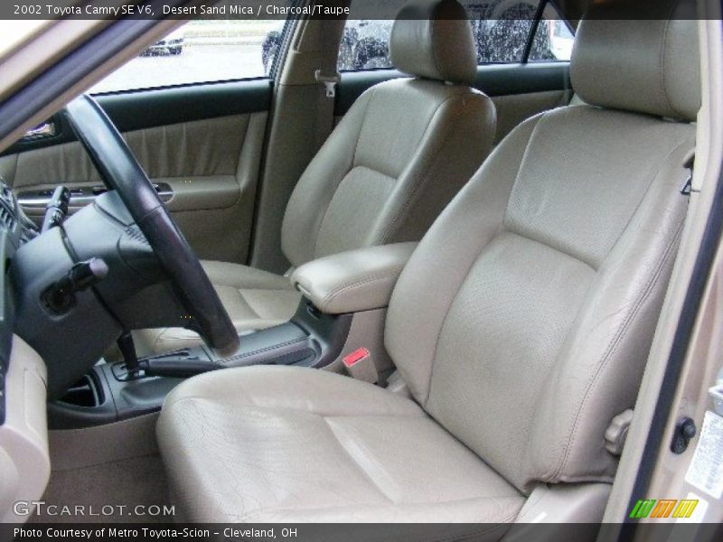 Desert Sand Mica / Charcoal/Taupe 2002 Toyota Camry SE V6