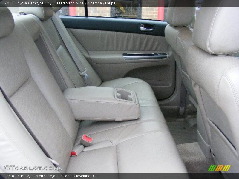 Desert Sand Mica / Charcoal/Taupe 2002 Toyota Camry SE V6