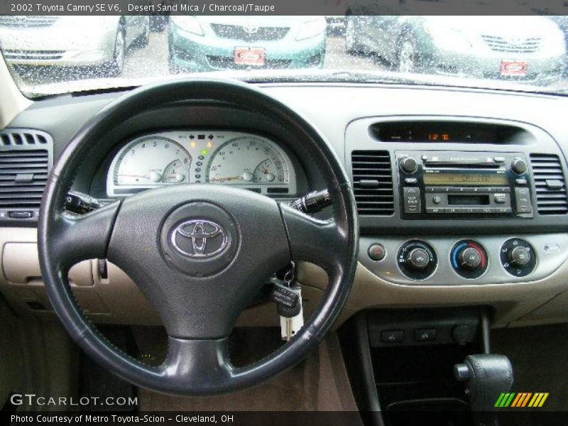 Desert Sand Mica / Charcoal/Taupe 2002 Toyota Camry SE V6