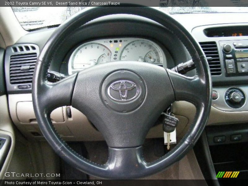 Desert Sand Mica / Charcoal/Taupe 2002 Toyota Camry SE V6