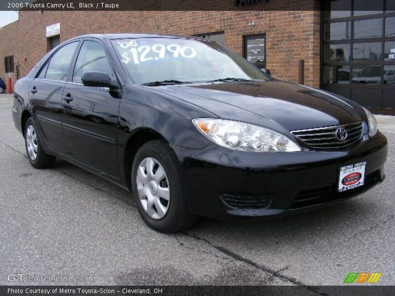 Black / Taupe 2006 Toyota Camry LE