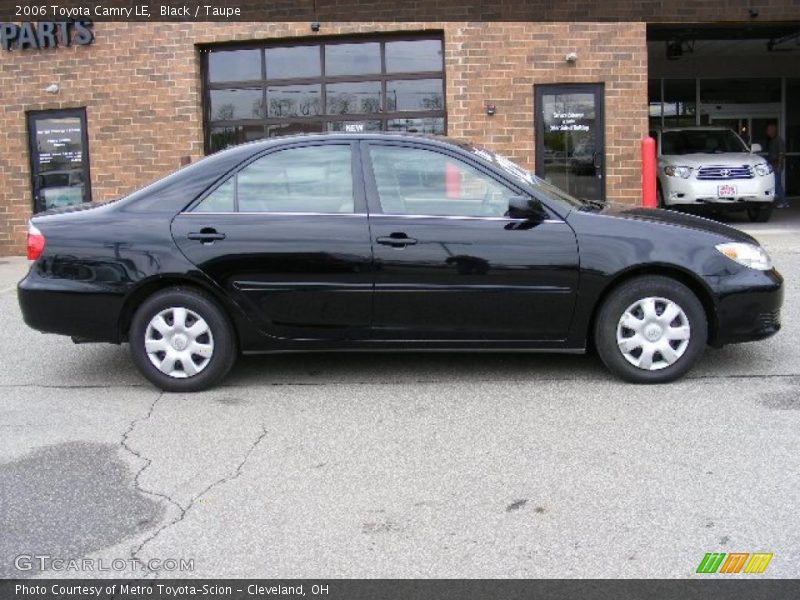 Black / Taupe 2006 Toyota Camry LE