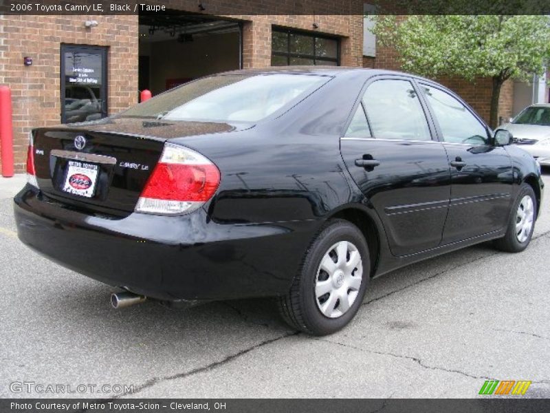 Black / Taupe 2006 Toyota Camry LE