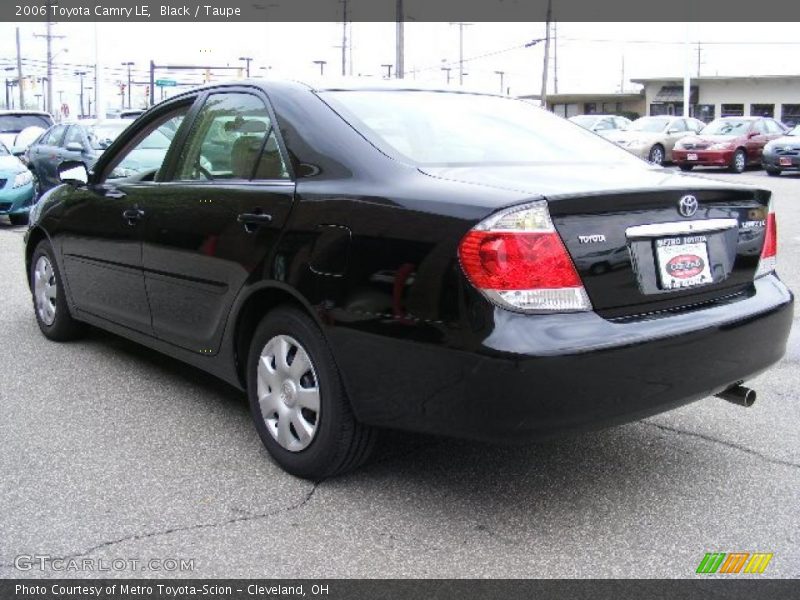 Black / Taupe 2006 Toyota Camry LE