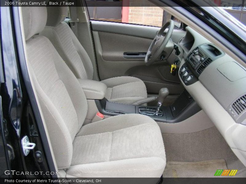Black / Taupe 2006 Toyota Camry LE
