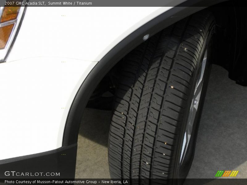 Summit White / Titanium 2007 GMC Acadia SLT