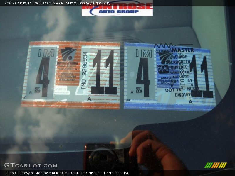 Summit White / Light Gray 2006 Chevrolet TrailBlazer LS 4x4