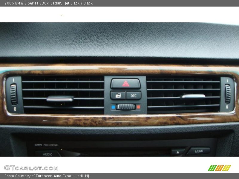 Jet Black / Black 2006 BMW 3 Series 330xi Sedan