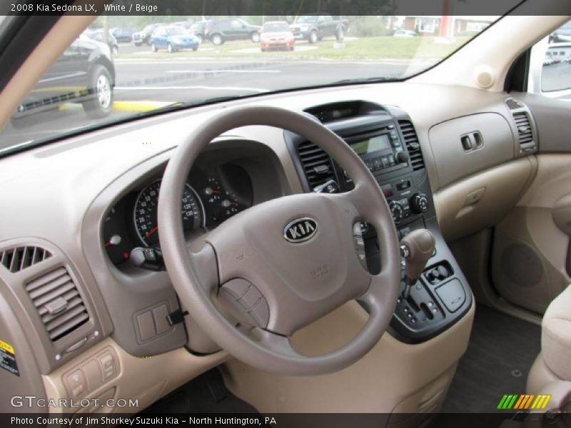 White / Beige 2008 Kia Sedona LX