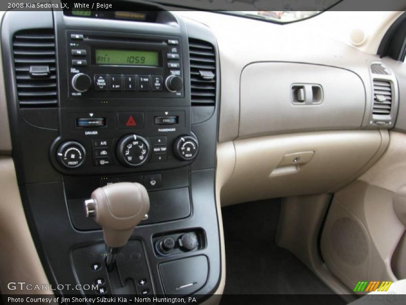 White / Beige 2008 Kia Sedona LX