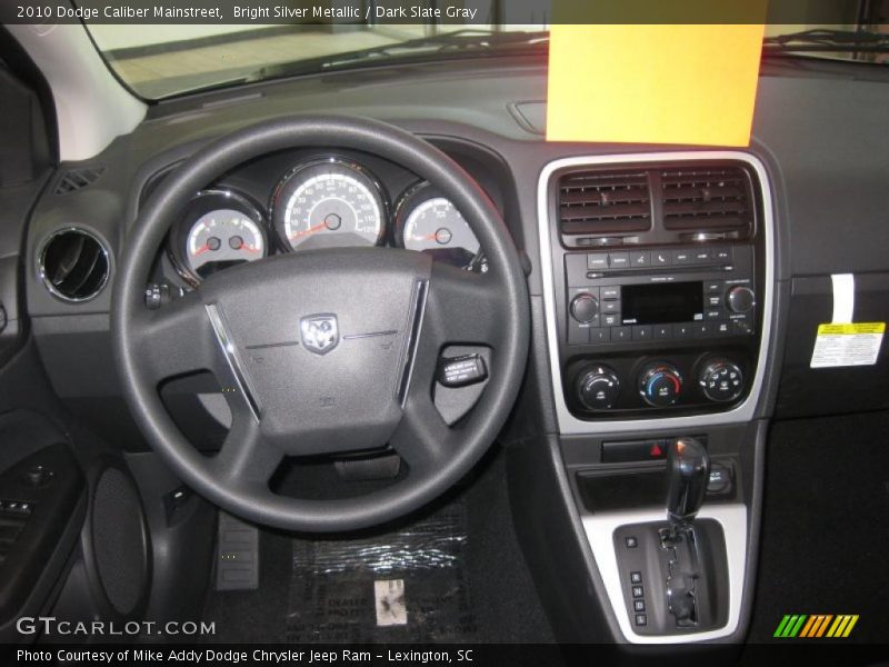 Bright Silver Metallic / Dark Slate Gray 2010 Dodge Caliber Mainstreet