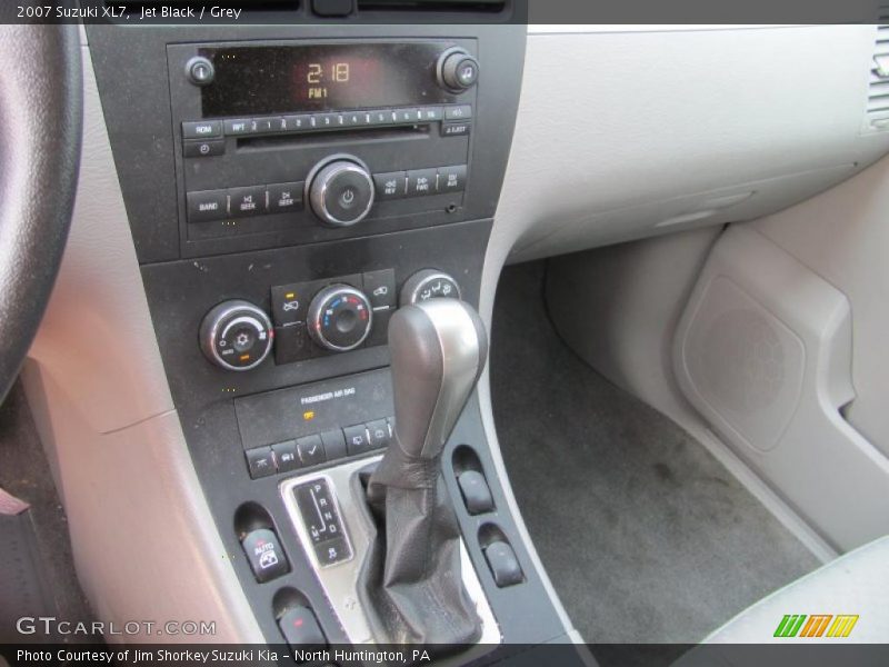 Jet Black / Grey 2007 Suzuki XL7