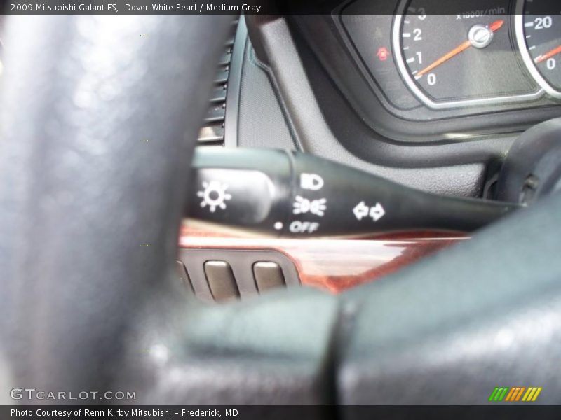 Dover White Pearl / Medium Gray 2009 Mitsubishi Galant ES