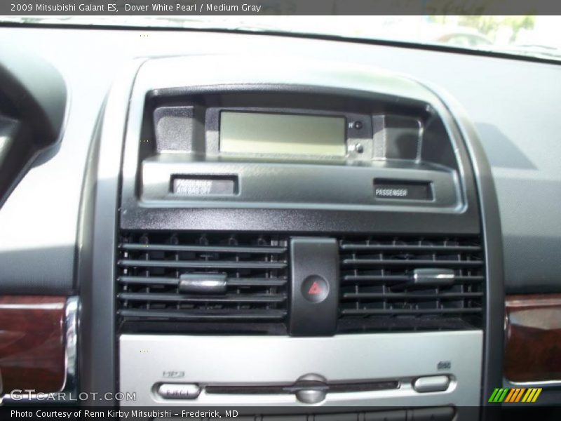 Dover White Pearl / Medium Gray 2009 Mitsubishi Galant ES