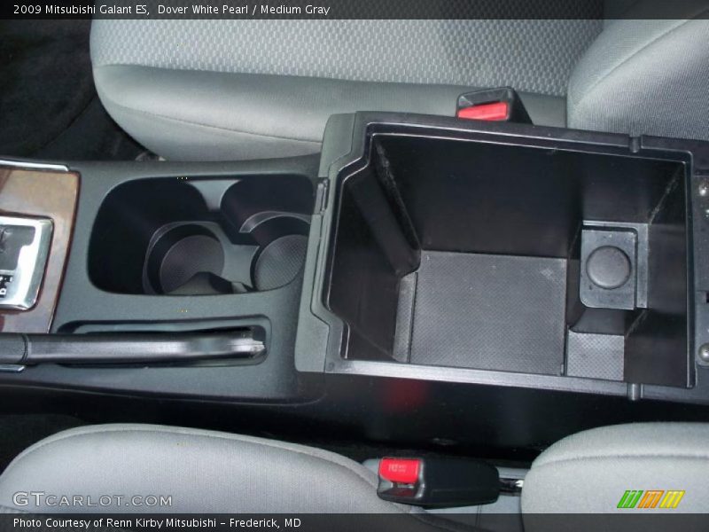 Dover White Pearl / Medium Gray 2009 Mitsubishi Galant ES