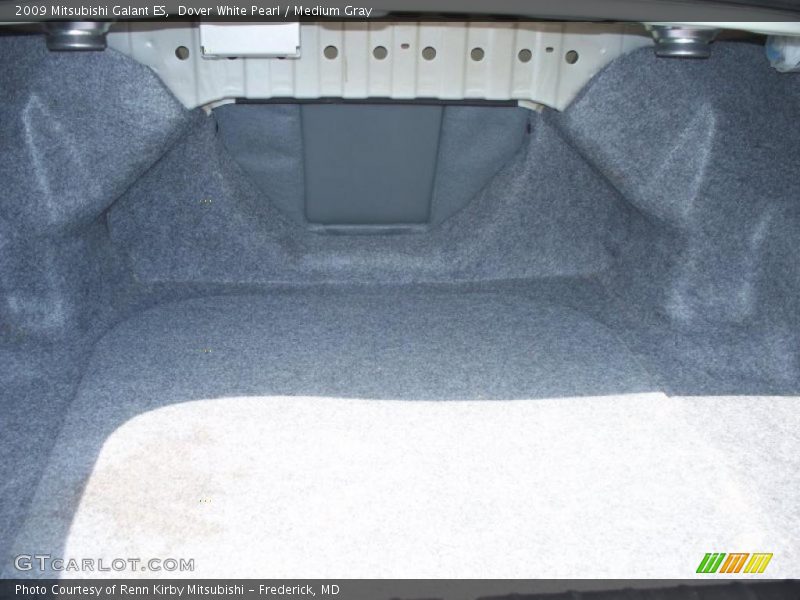 Dover White Pearl / Medium Gray 2009 Mitsubishi Galant ES