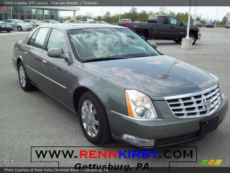 Titanium Metallic / Titanium 2006 Cadillac DTS Luxury