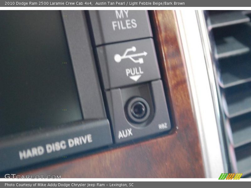Austin Tan Pearl / Light Pebble Beige/Bark Brown 2010 Dodge Ram 2500 Laramie Crew Cab 4x4