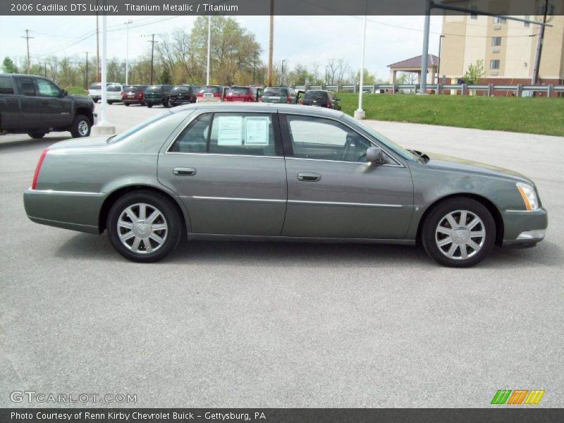 Titanium Metallic / Titanium 2006 Cadillac DTS Luxury