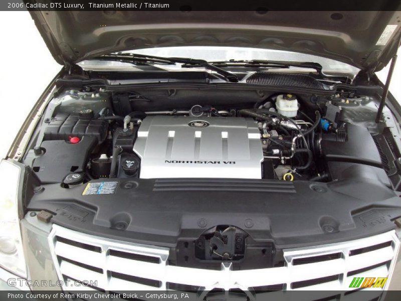 Titanium Metallic / Titanium 2006 Cadillac DTS Luxury