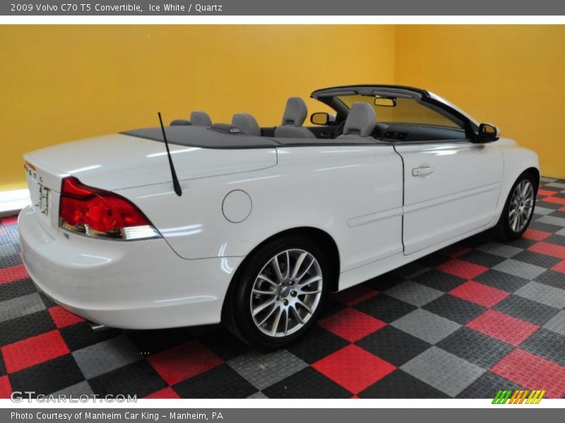 Ice White / Quartz 2009 Volvo C70 T5 Convertible