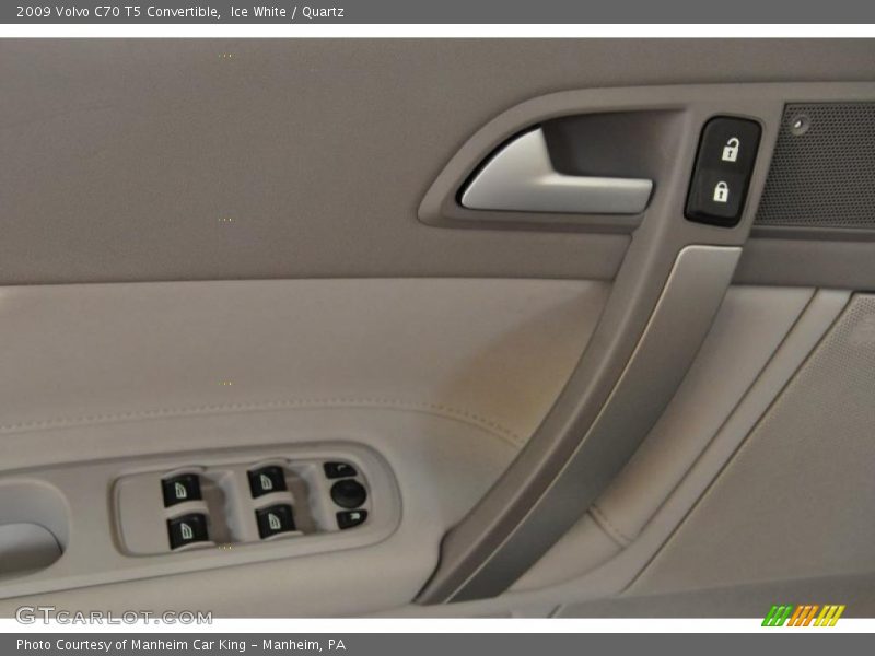 Ice White / Quartz 2009 Volvo C70 T5 Convertible