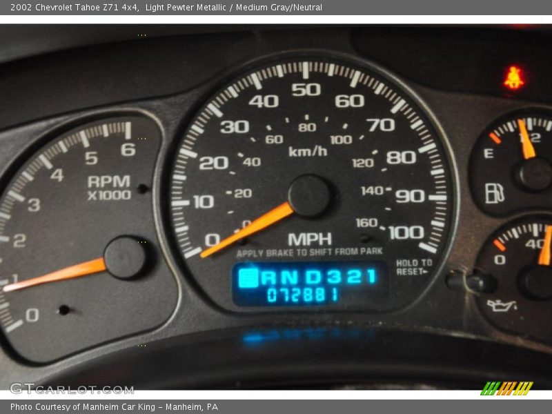 Light Pewter Metallic / Medium Gray/Neutral 2002 Chevrolet Tahoe Z71 4x4
