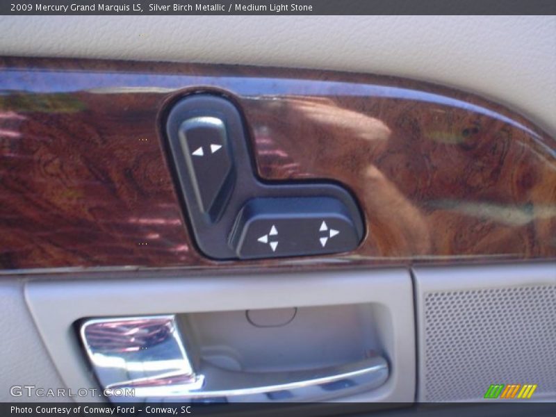 Silver Birch Metallic / Medium Light Stone 2009 Mercury Grand Marquis LS