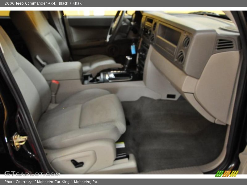 Black / Khaki 2006 Jeep Commander 4x4
