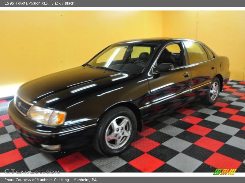 Black / Black 1999 Toyota Avalon XLS