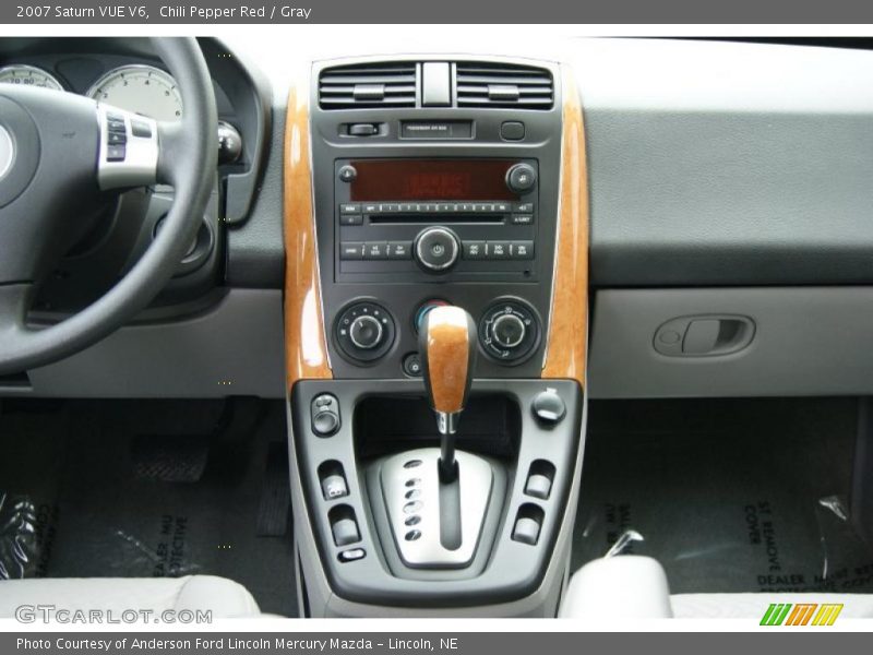 Chili Pepper Red / Gray 2007 Saturn VUE V6