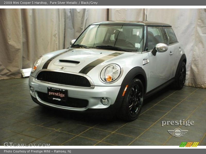 Pure Silver Metallic / Black/Grey 2009 Mini Cooper S Hardtop