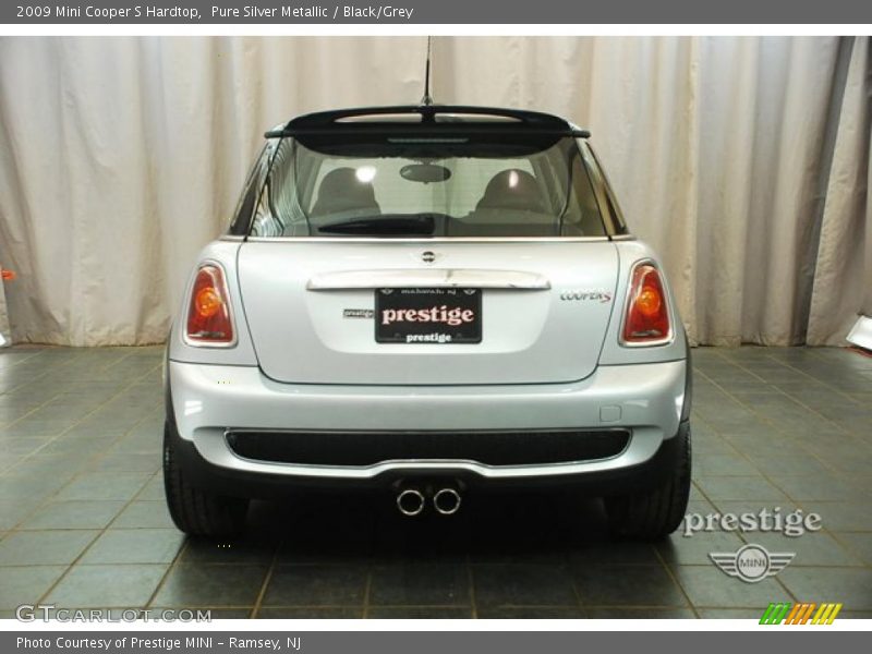 Pure Silver Metallic / Black/Grey 2009 Mini Cooper S Hardtop