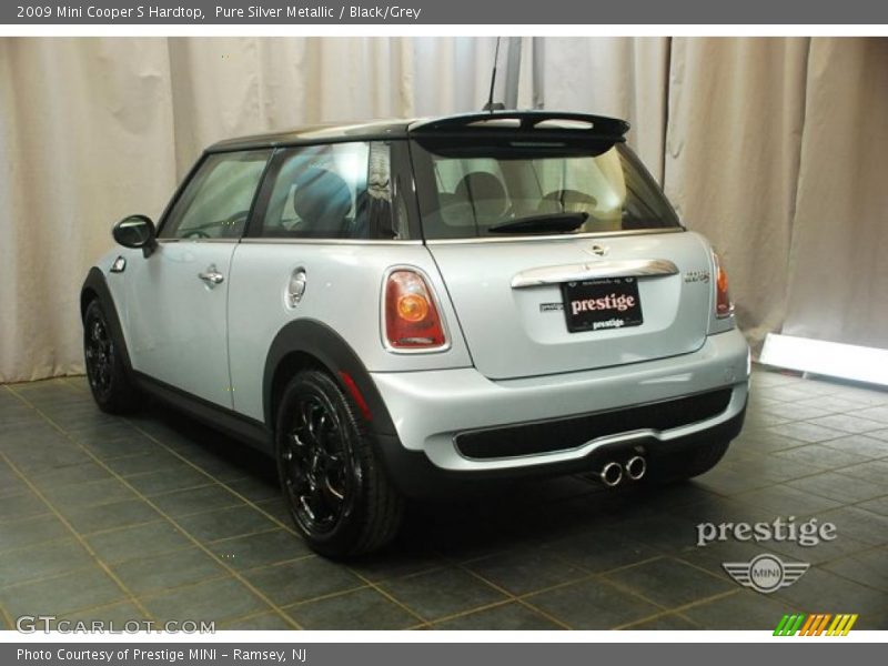 Pure Silver Metallic / Black/Grey 2009 Mini Cooper S Hardtop