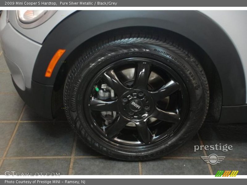 Pure Silver Metallic / Black/Grey 2009 Mini Cooper S Hardtop