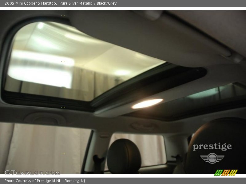 Pure Silver Metallic / Black/Grey 2009 Mini Cooper S Hardtop