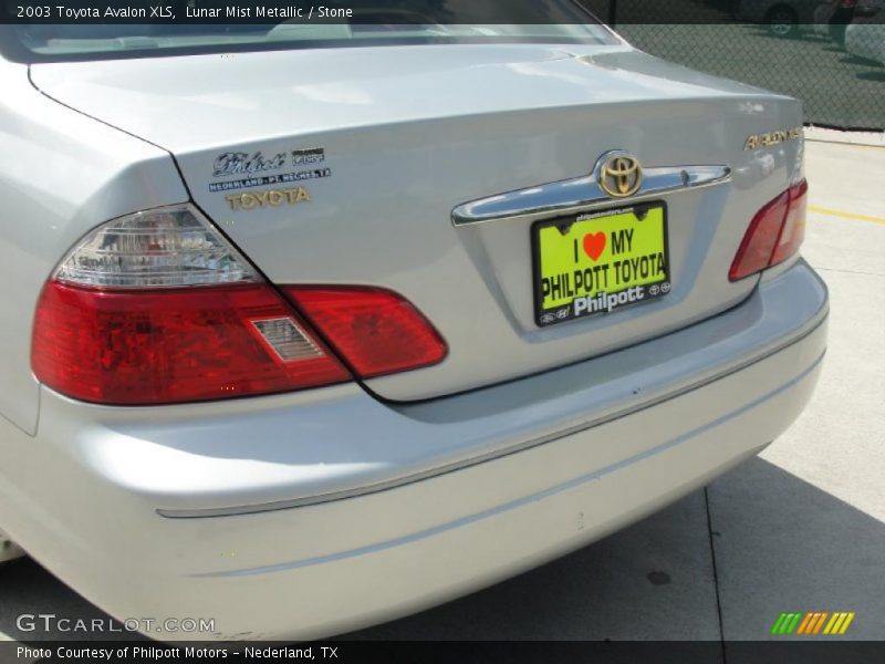 Lunar Mist Metallic / Stone 2003 Toyota Avalon XLS