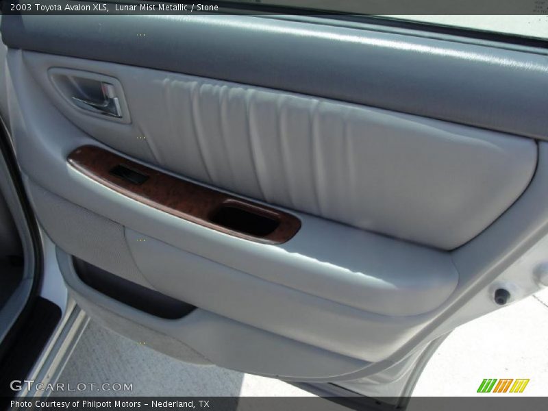 Lunar Mist Metallic / Stone 2003 Toyota Avalon XLS