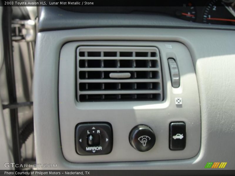 Lunar Mist Metallic / Stone 2003 Toyota Avalon XLS