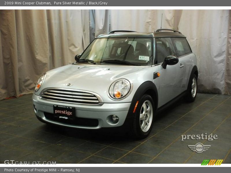 Pure Silver Metallic / Black/Grey 2009 Mini Cooper Clubman