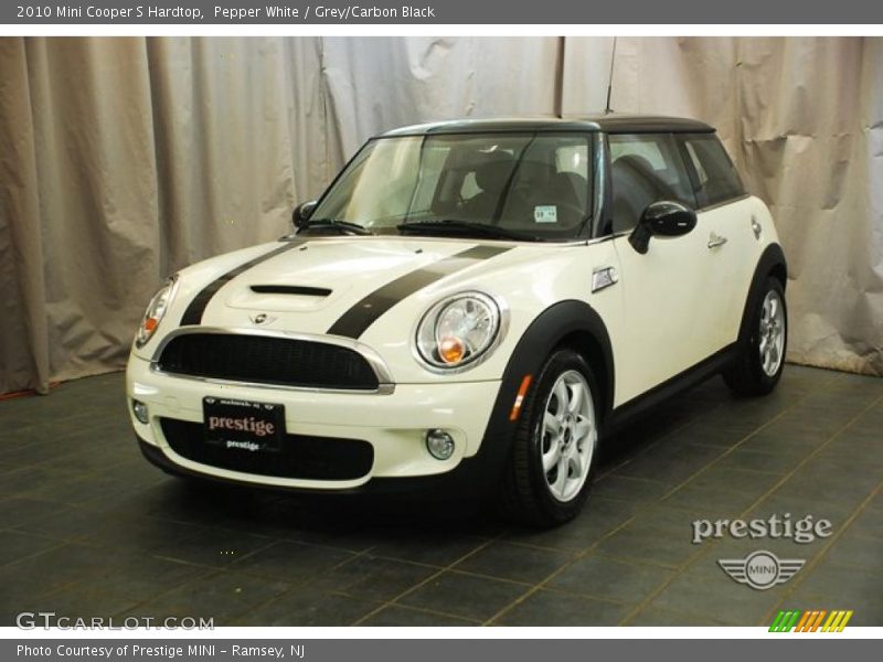 Pepper White / Grey/Carbon Black 2010 Mini Cooper S Hardtop