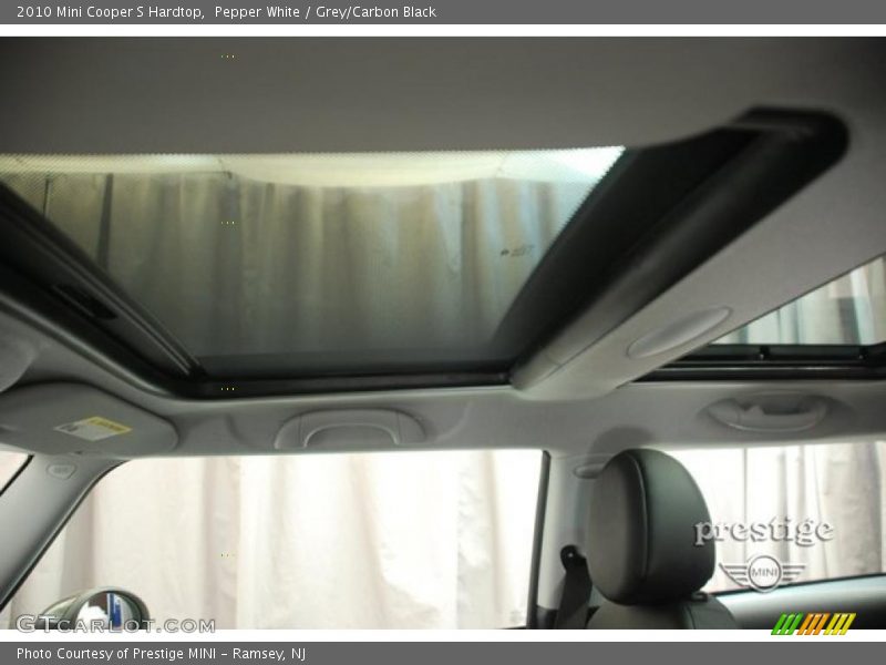 Pepper White / Grey/Carbon Black 2010 Mini Cooper S Hardtop