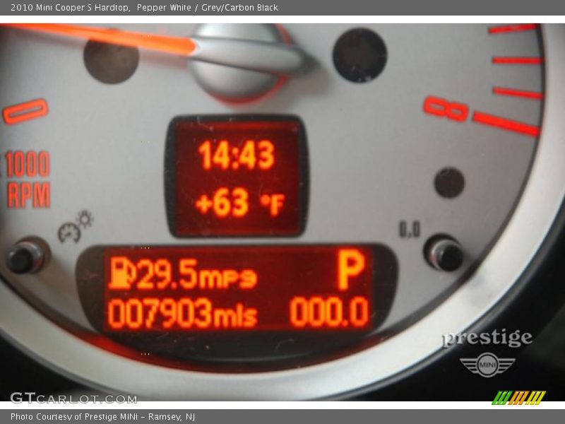 Pepper White / Grey/Carbon Black 2010 Mini Cooper S Hardtop