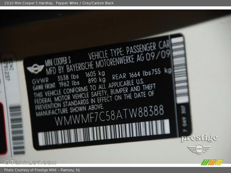 Pepper White / Grey/Carbon Black 2010 Mini Cooper S Hardtop