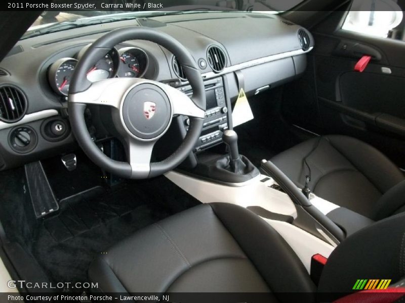 Carrara White / Black 2011 Porsche Boxster Spyder